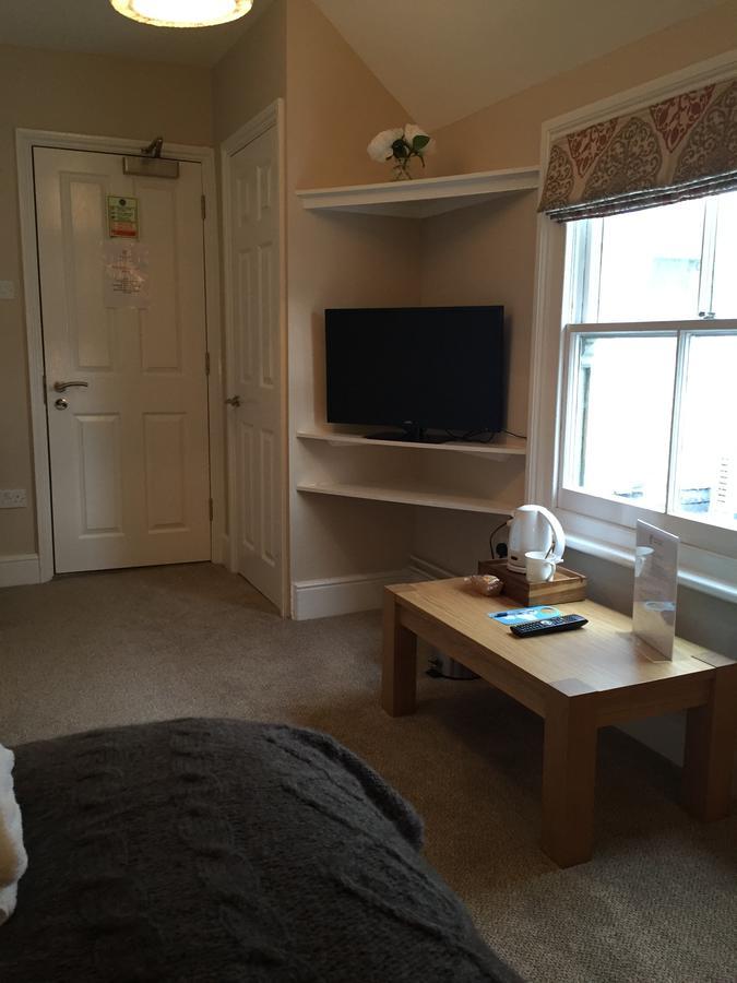 The Swan Hotel Bar And Grill Maldon Extérieur photo