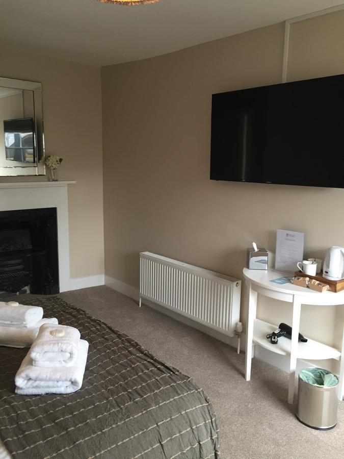 The Swan Hotel Bar And Grill Maldon Extérieur photo